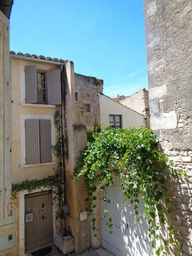 Apartamento Le Lapin Blanc Saint-Rémy-de-Provence Exterior foto